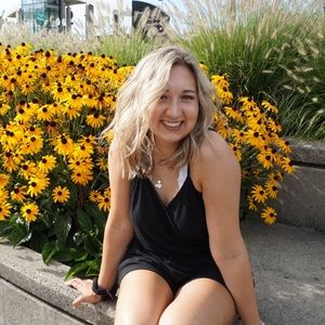 Meet your Posher, Danica